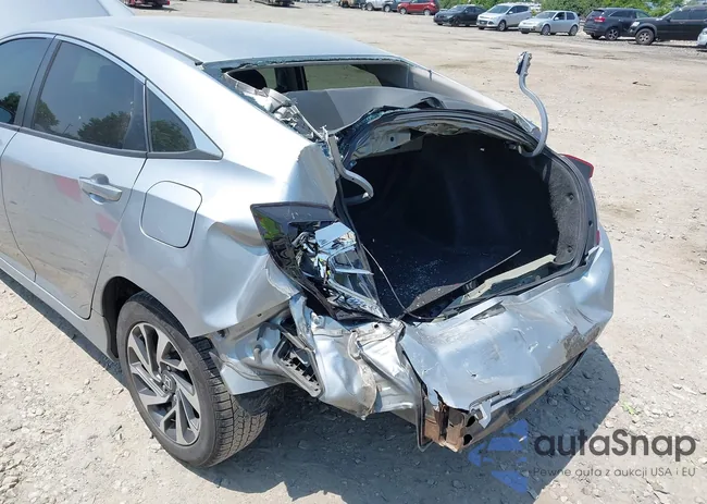 19XFC2F77GE216429: 42492002