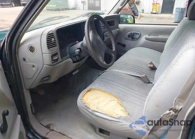 1GTGC24R8YR183228: 42492115