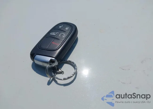 1C4PJMDX7KD371114: 42492116