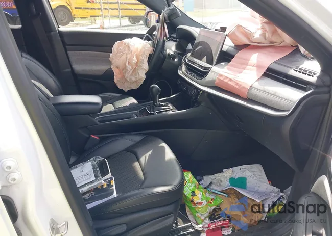 3C4NJDBN2PT566984: 42492185