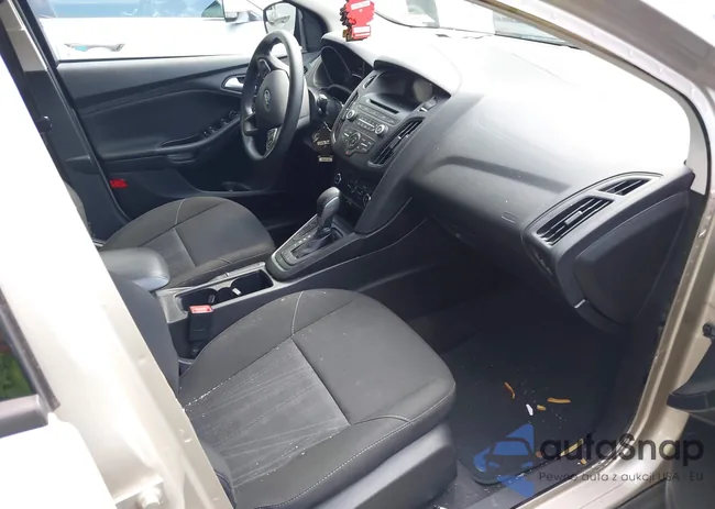 1FADP3F2XHL304752: 42492195