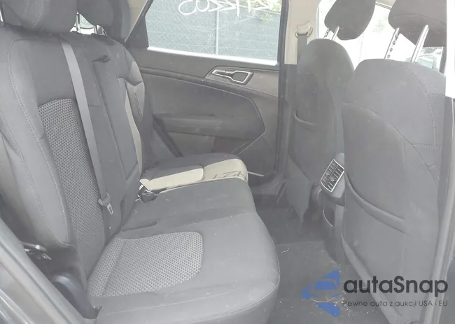 KNDPU3AF8P7047852: 42492203