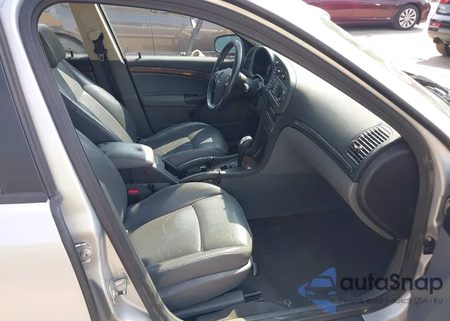 YS3FD49Y761020174: 42491465