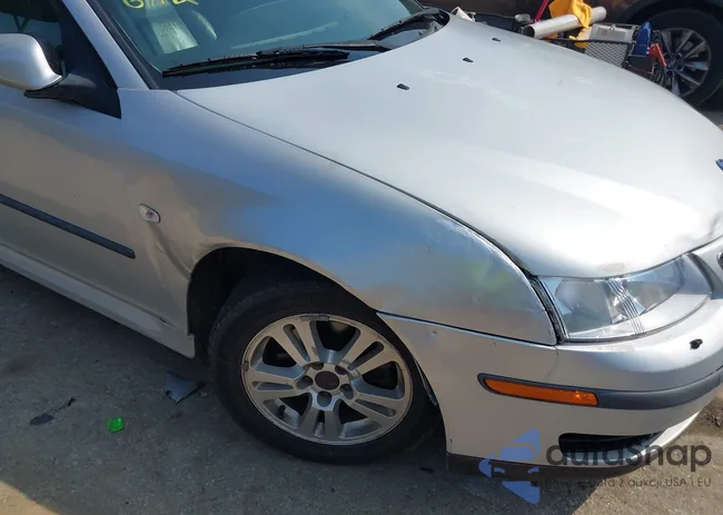 YS3FD49Y761020174: 42491465