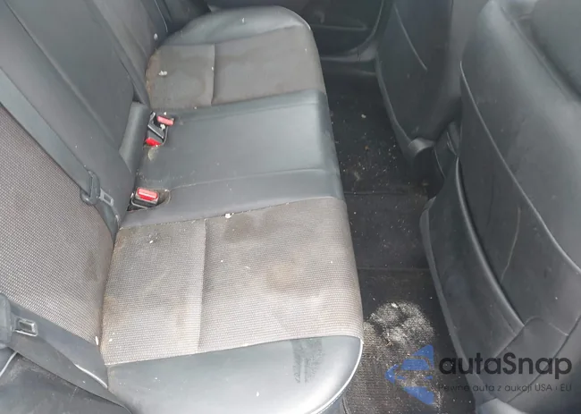 2T1BURHE4FC388222: 42491552