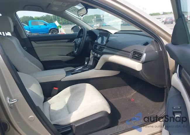 1HGCV1F16JA212984: 42492757