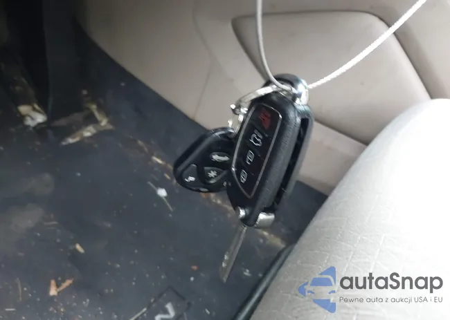 KM8J33A43GU028145: 42492896