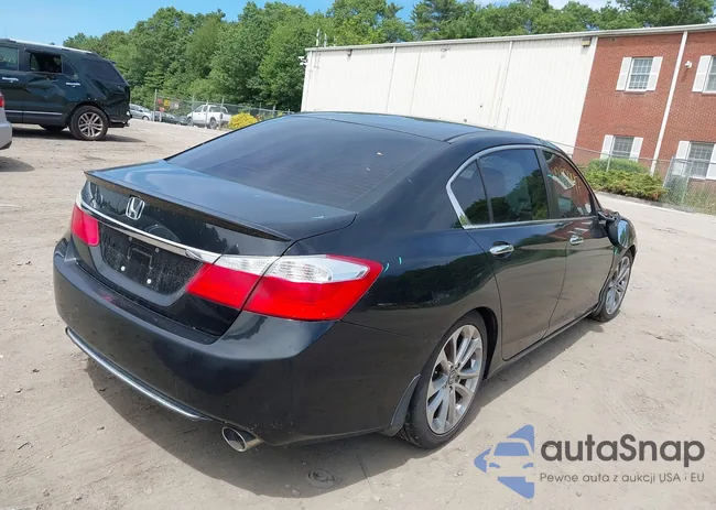 1HGCR2F50EA297940: 42492947