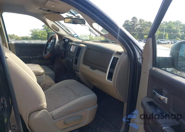 1D3HB18P39S722222: 42493049