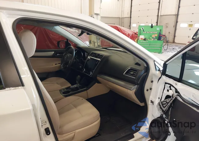 4S3BNAF60J3039747: 42493109