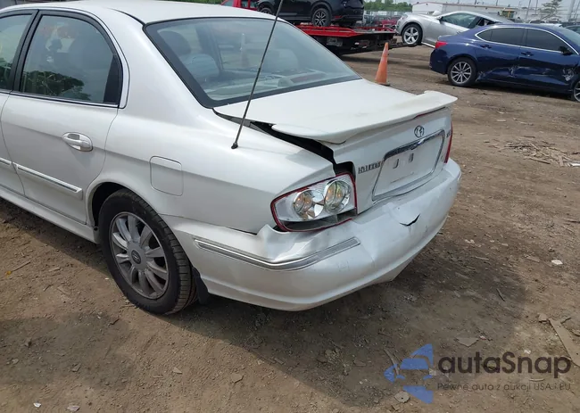 KMHWF35HX4A006490: 42493211