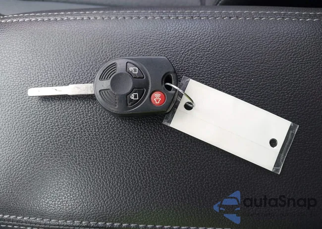 1FMCU0GD4JUD17246: 42492330