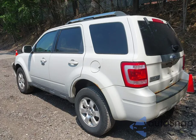 1FMCU9EG8AKC42841: 42492355