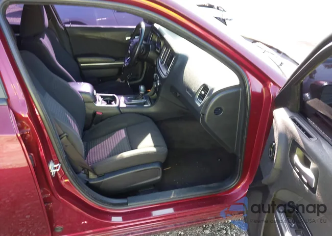 2C3CDXBG0KH523221: 42492443