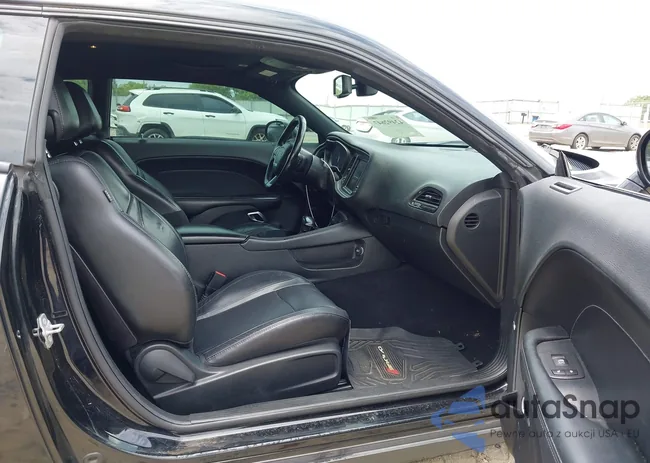 2C3CDZAG8KH759175: 42492647