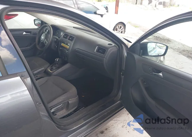 3VW2K7AJ2DM202390: 42493809