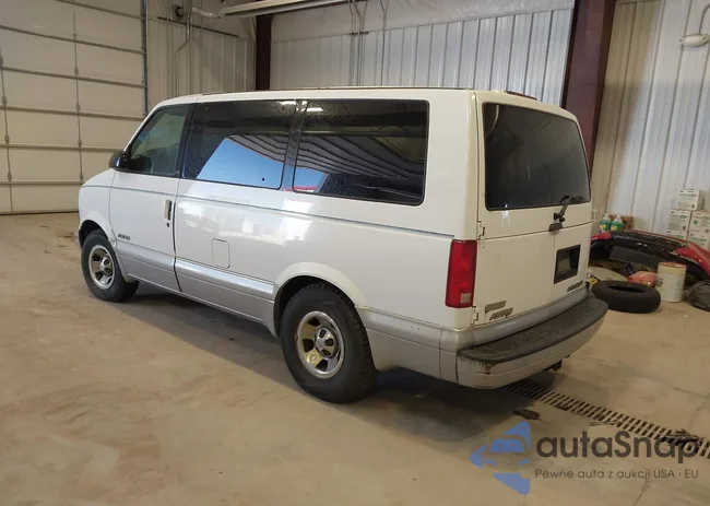 1GNDM19W9XB138046: 42493817