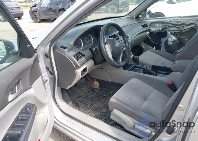 1HGCP26398A136320: 42494104