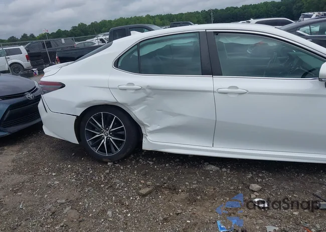 4T1G11AK9NU675956: 42493397