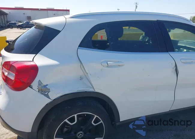 WDCTG4EB0LU027507: 42494745