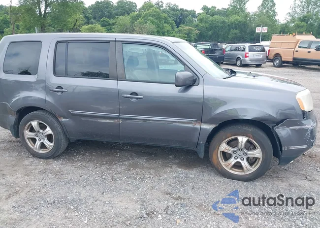 5FNYF4H63EB051275: 42495216