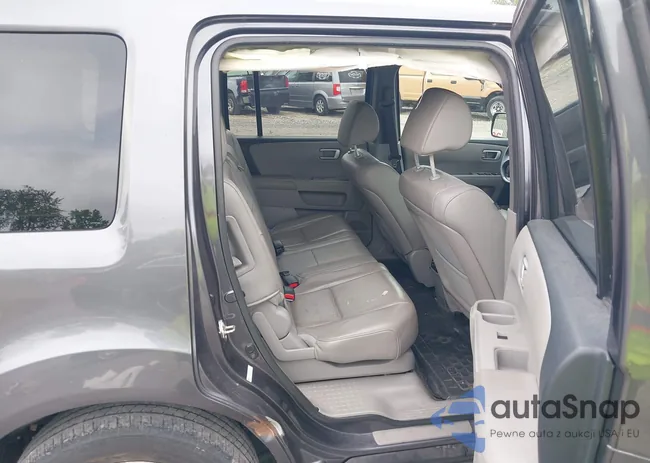 5FNYF4H63EB051275: 42495216