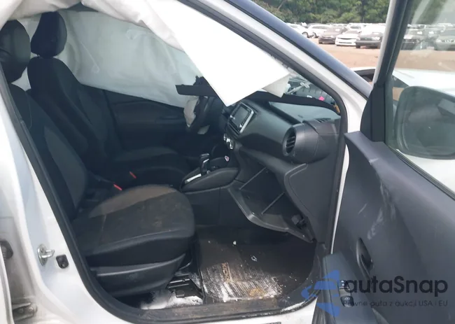 3N1CP5CU2KL558767: 42494327