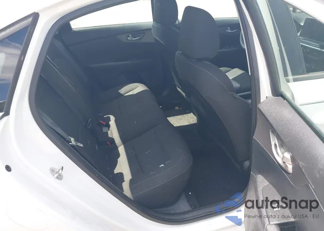 3KPF24AD1KE133227: 42494488