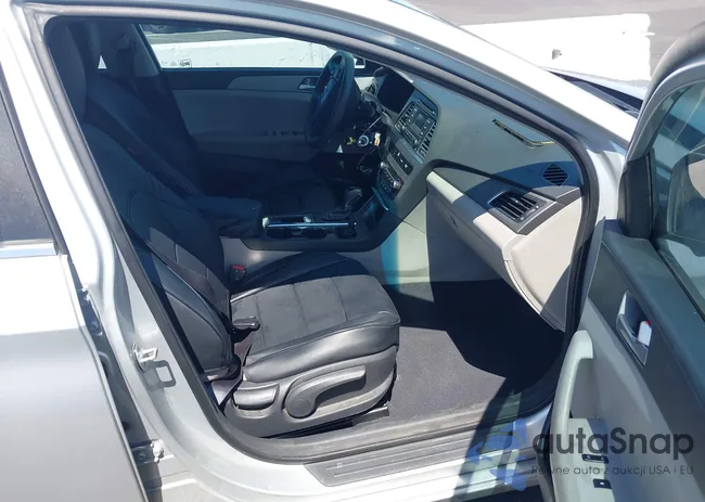 5NPE24AFXFH201958: 42495705