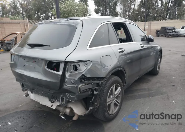 W1N0G8DB3MV323059: 42495911