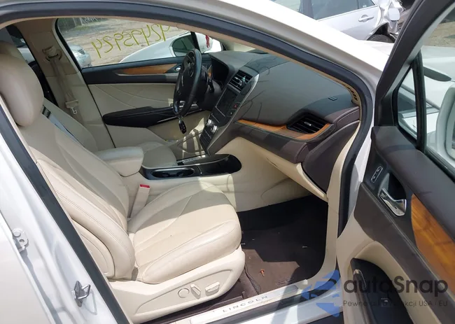 5LMTJ2AH1FUJ32057: 42495924