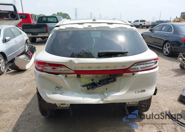 5LMTJ2AH1FUJ32057: 42495924