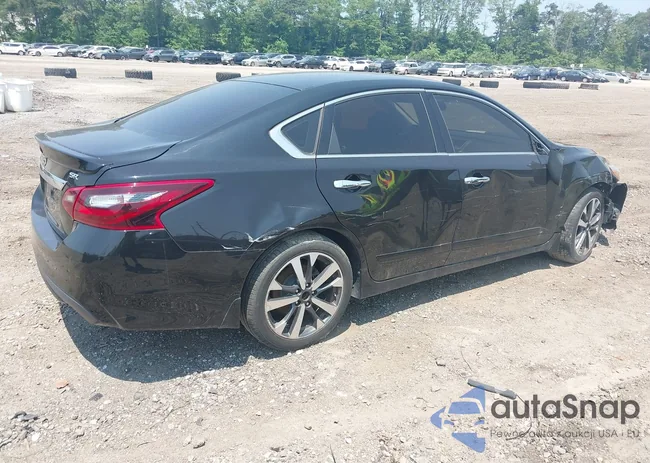 1N4AL3AP0HC288109: 42496102