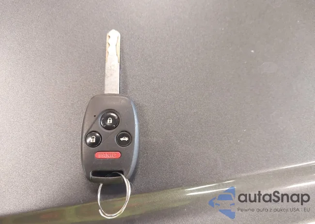 1HGCP2F33BA094685: 42496246