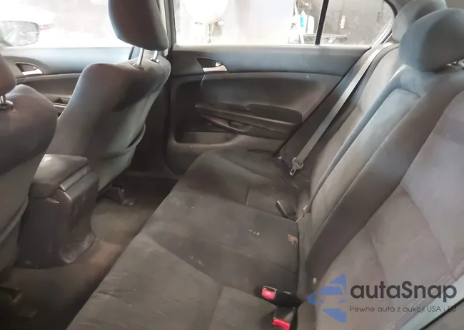 1HGCP2F33BA094685: 42496246