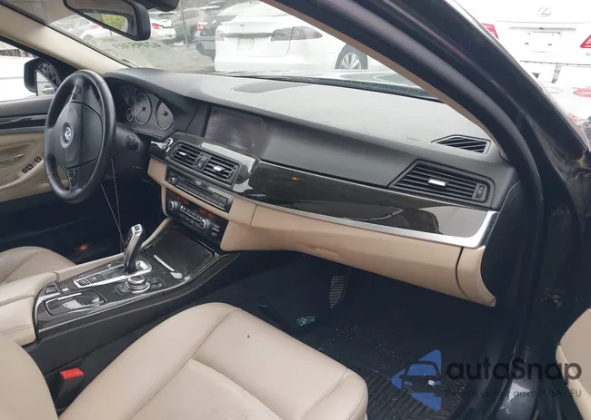 WBAXH5C55CDW05489: 42495303