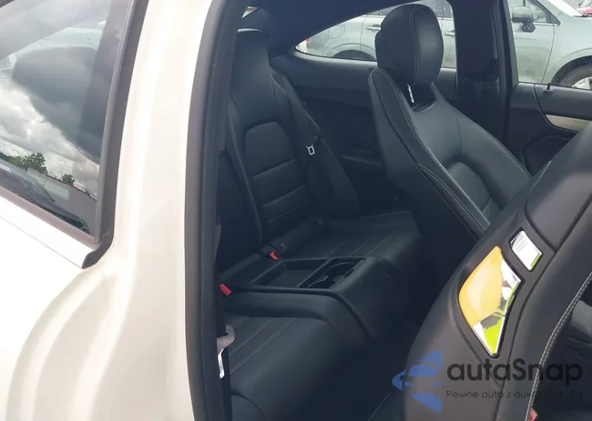 WDDGJ8JB6CF895852: 42495498