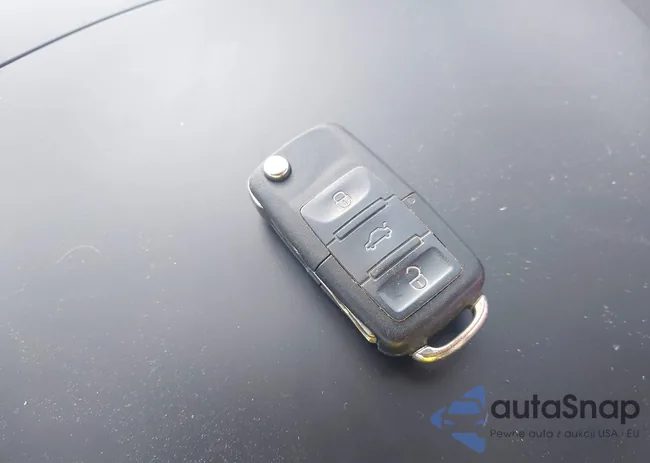 3VWRG31C68M522733: 42495552