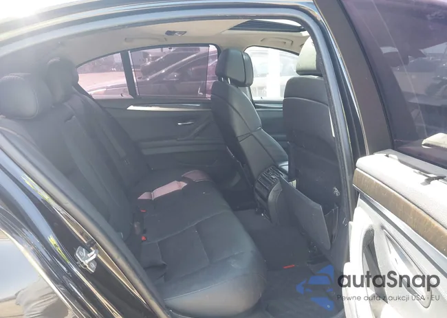 WBAFR9C5XBC758907: 42495610