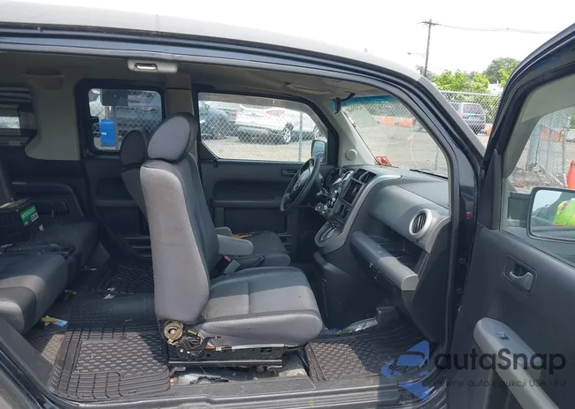 5J6YH28574L021188: 42495648