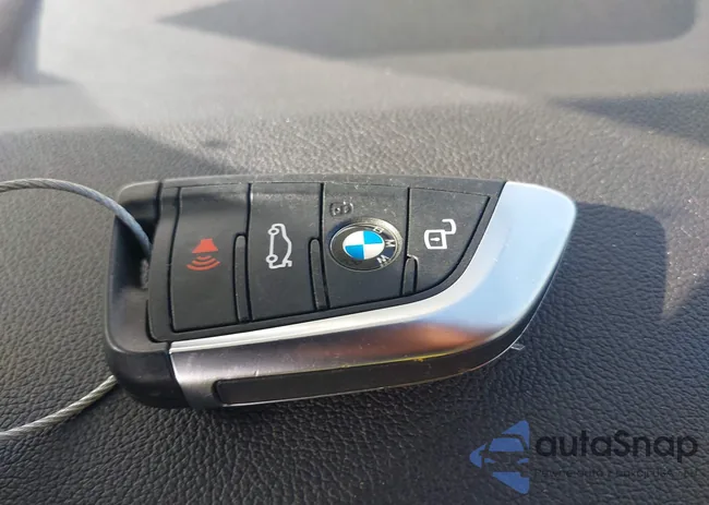 5UX43DP0XR9V06318: 42496705