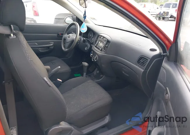 KMHCM36C98U103874: 42496731