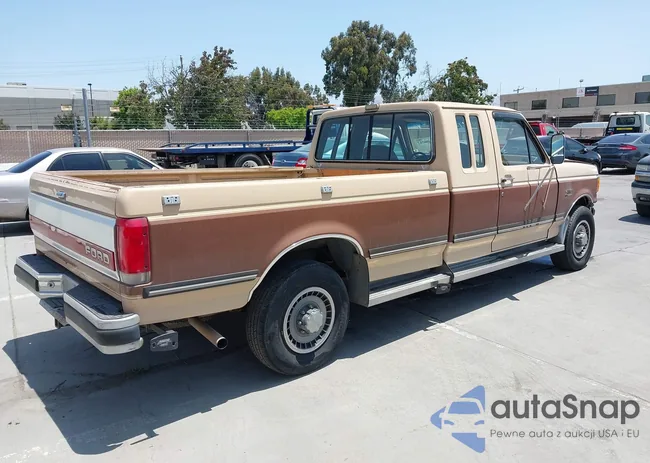 1FTHX25G1LKB15229: 42496757