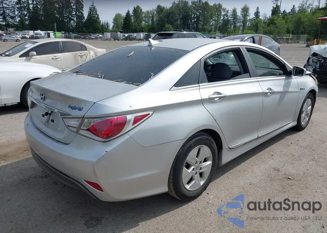 KMHEC4A44BA004759: 42496758