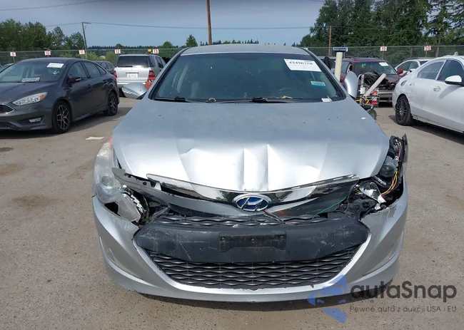 KMHEC4A44BA004759: 42496758