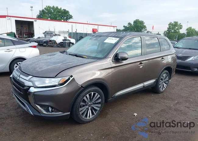 JA4AD3A37LZ004298: 42496775