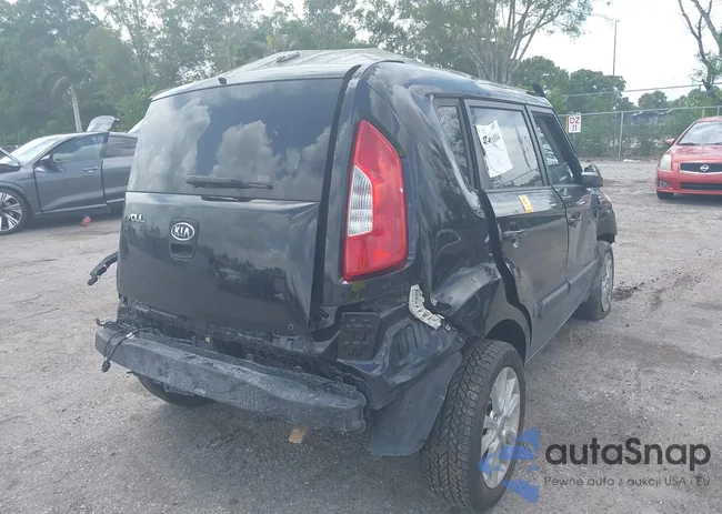 KNDJT2A64C7462079: 42496804