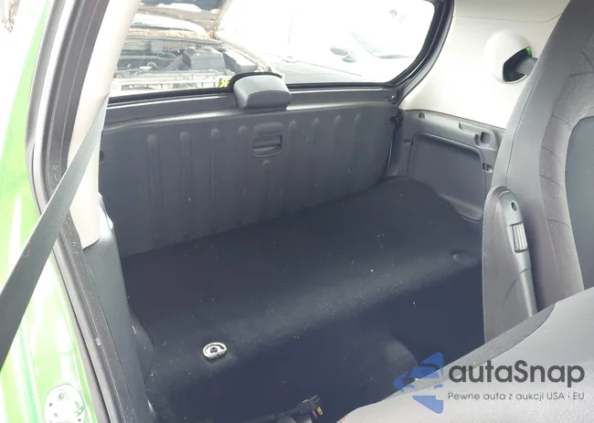 WMEEJ9AA8EK736860: 42496807