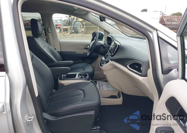 2C4RC1S75RR156715: 42496843