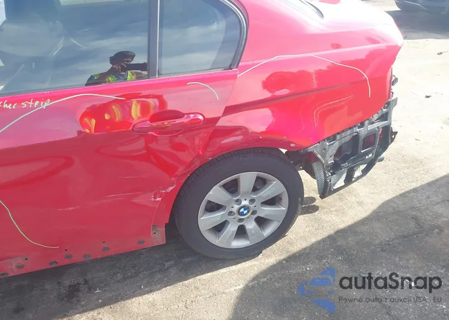 WBAPK7C56BA816181: 42496903